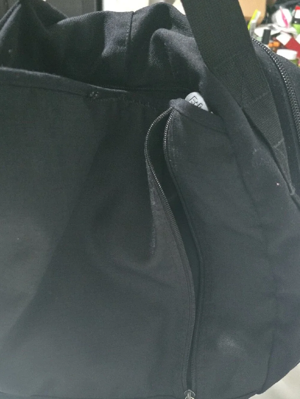Eddie Bauer Black Men’s Sling Messenger Bag